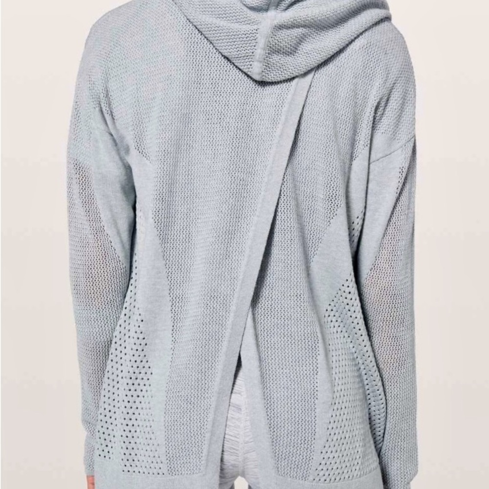 Lululemon Still Movement Wrap - Picture 2 of 8